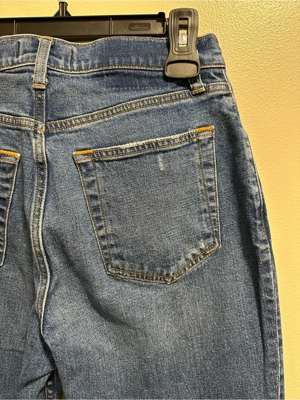 Women’s Abercrombie & Fitch Ultra High Rise Ankle Straight Distressed Jeans